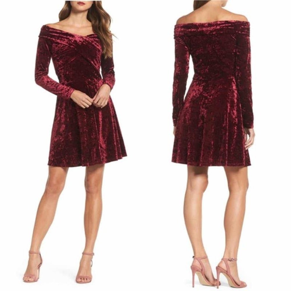 Womens Crushed Velvet Off the Shoulder Mini Dress - Size M